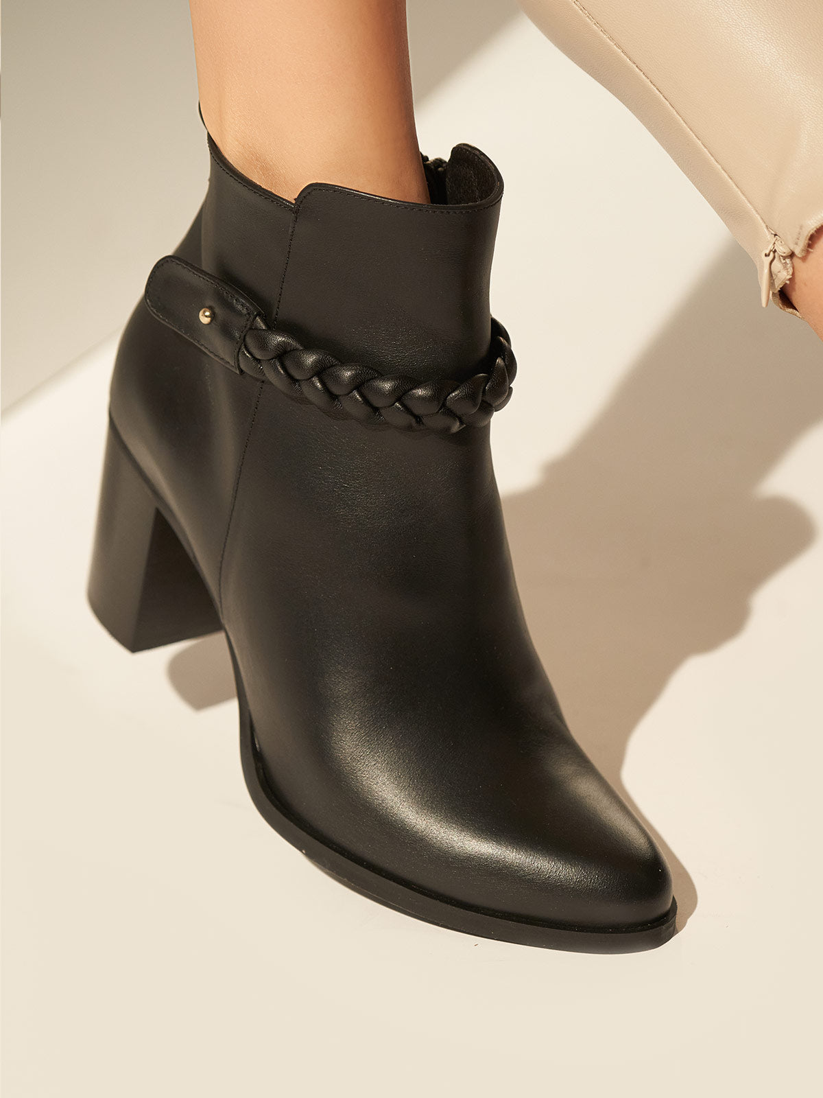 Chunky heel leather ankle boots in black