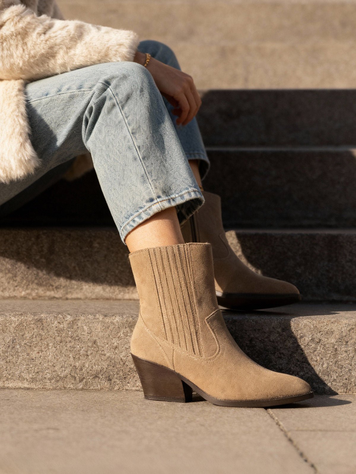 Debra Beige - WORKSHOP