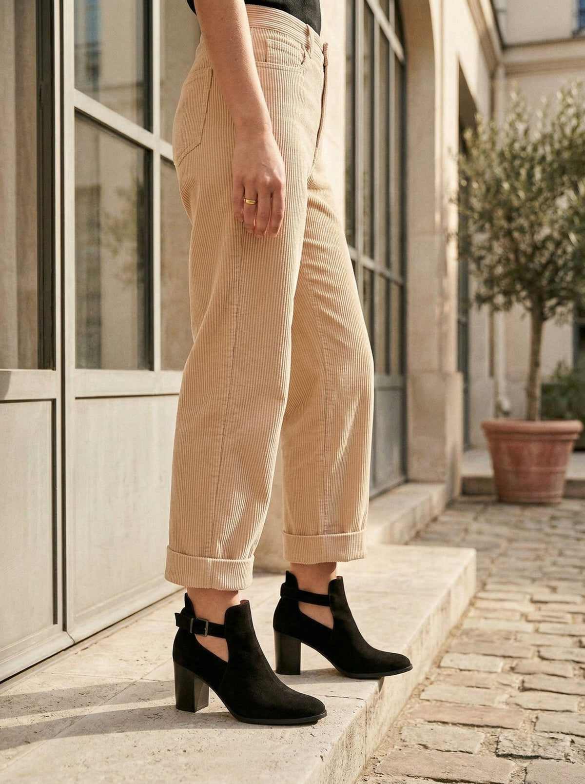 Ginger Black Suede - WORKSHOP
