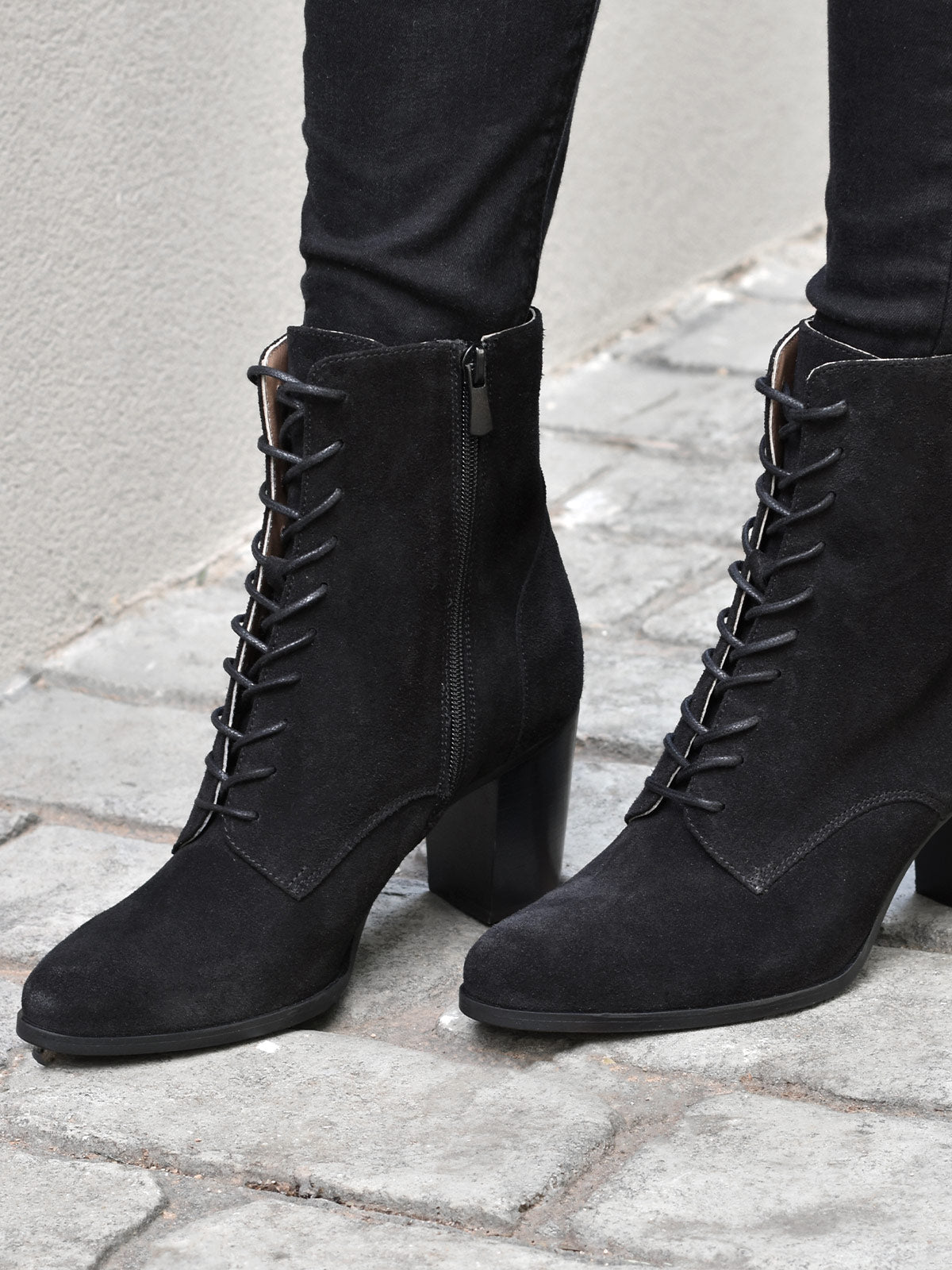 Londyn Black Suede - Workshop