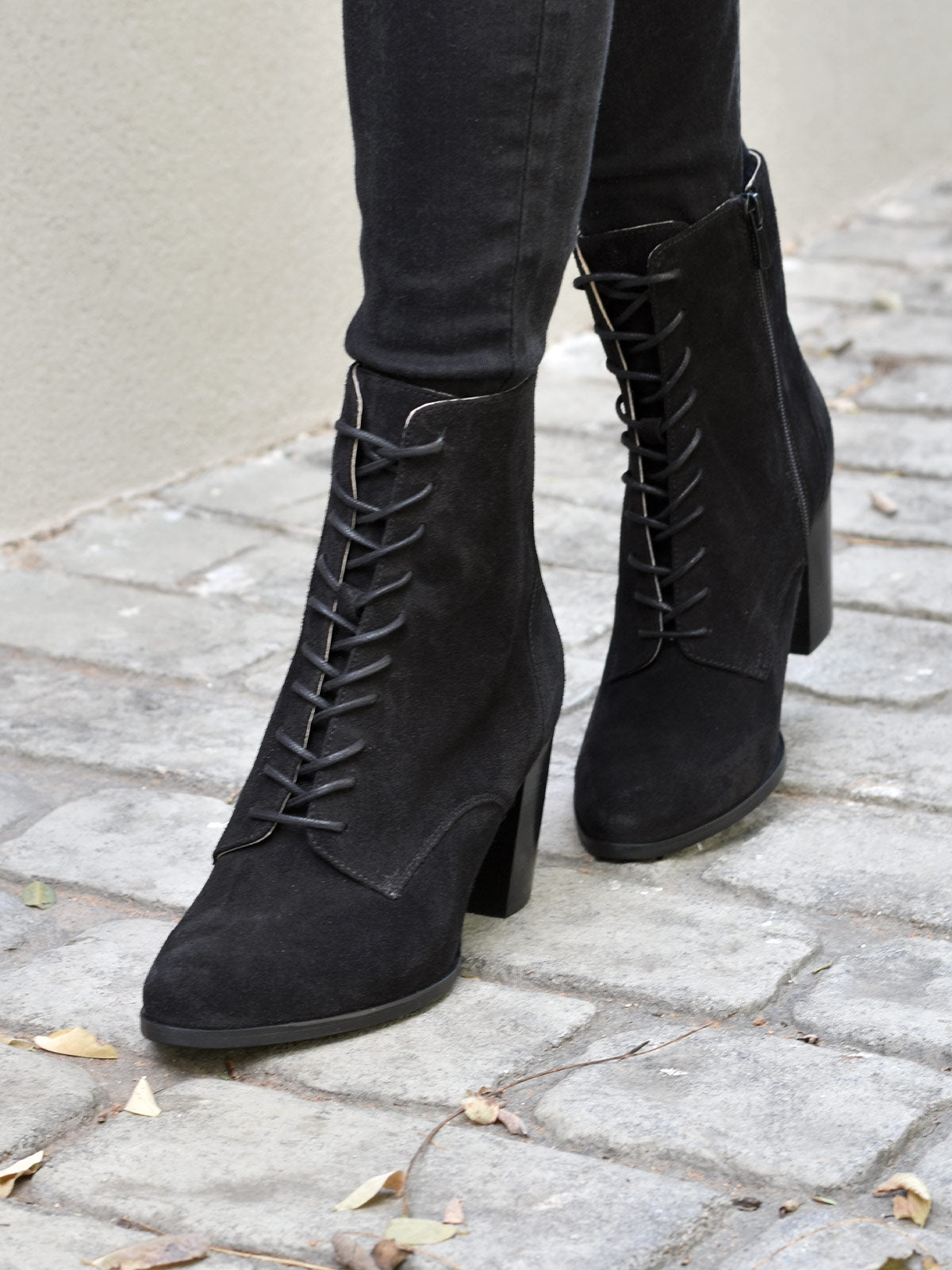 Londyn Black Suede - Workshop