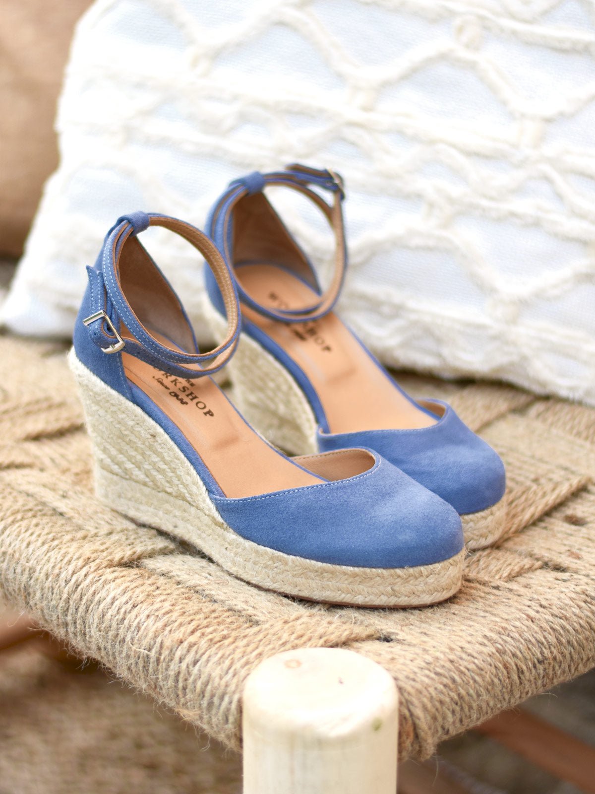 Monokeros Blue - Workshop