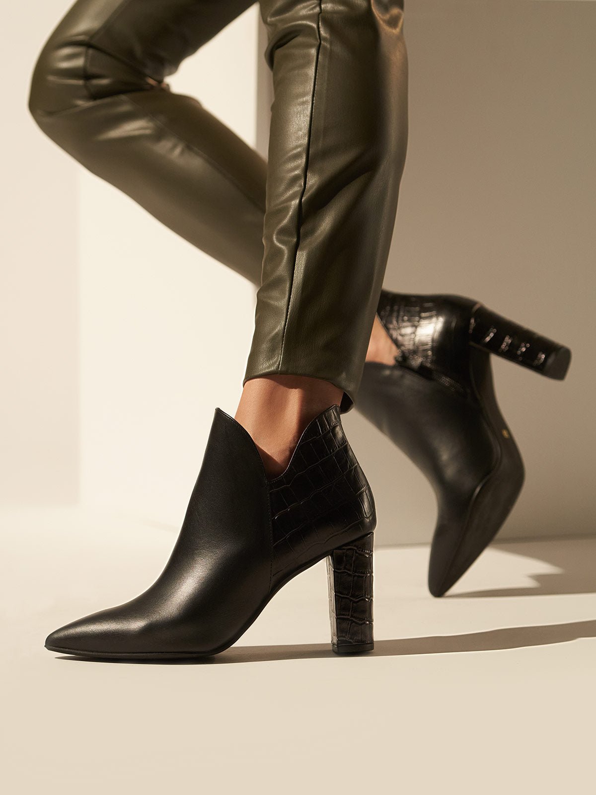 Norah Black Croco - Workshop
