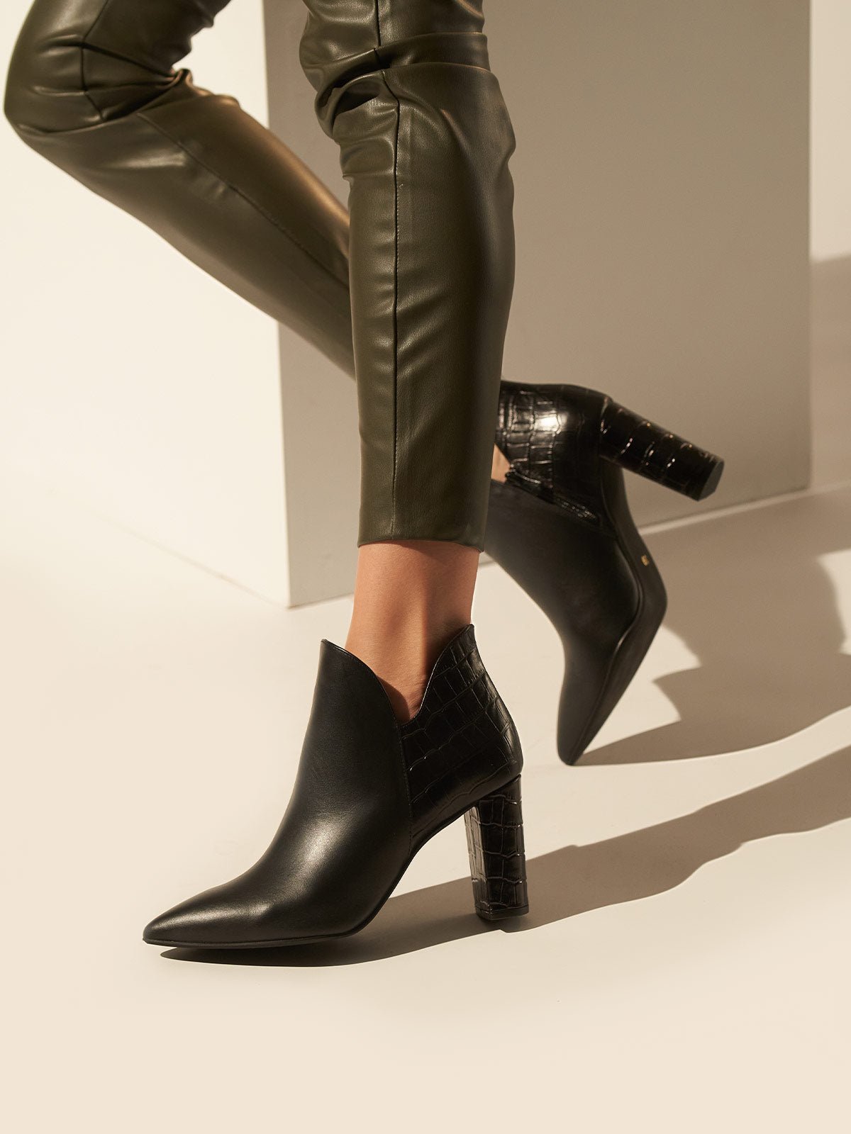 Norah Black Croco - Workshop