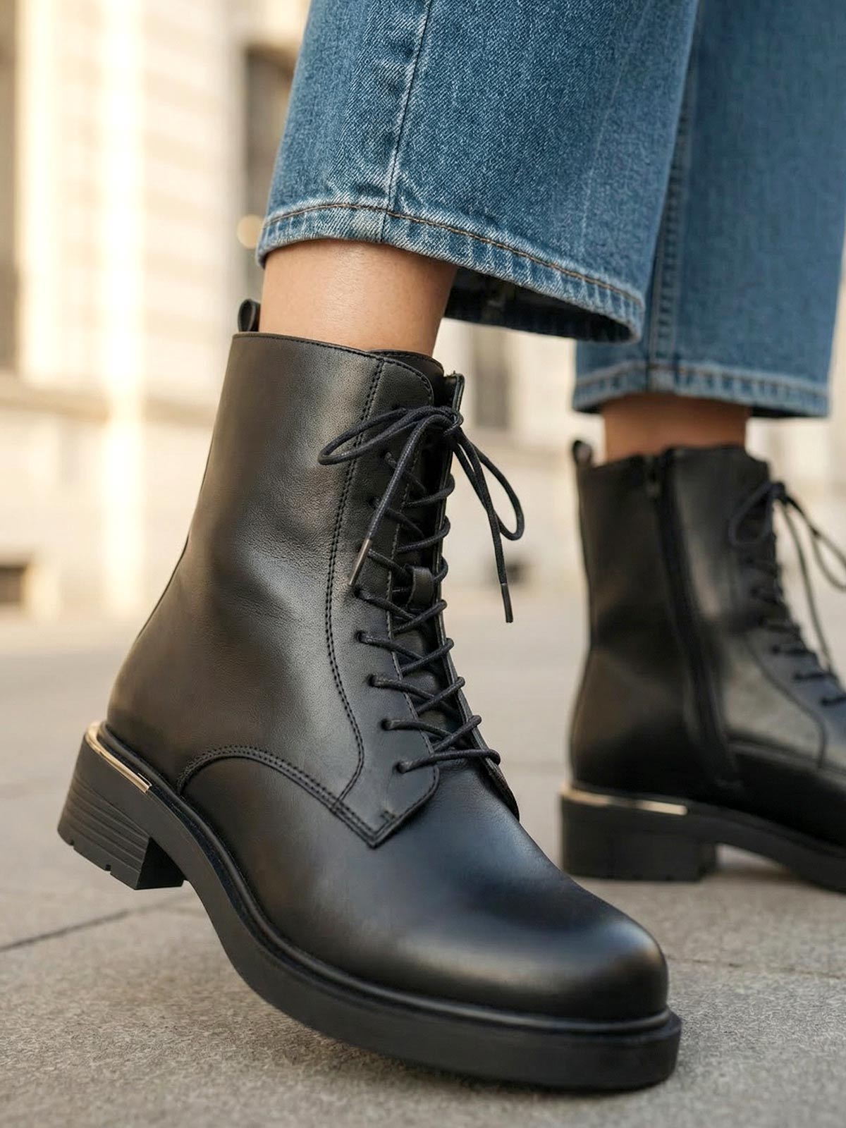 Remi Black - WORKSHOP