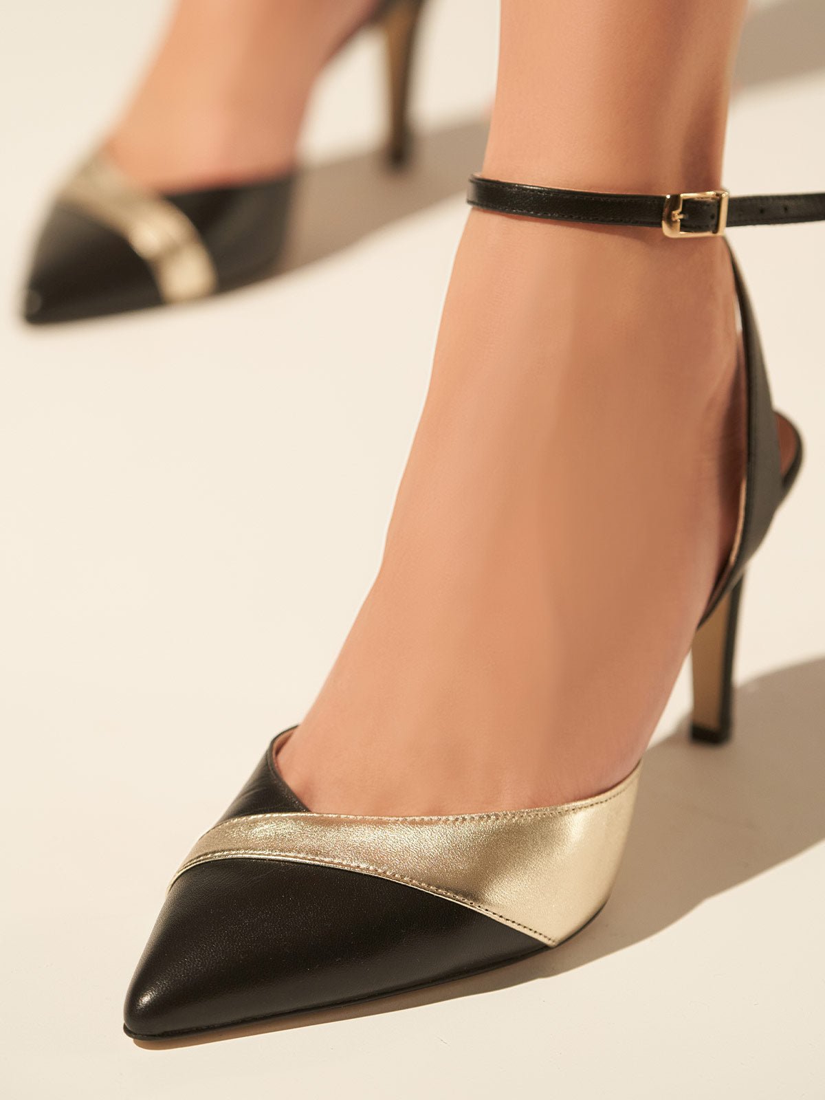 Vera Black &amp; Gold - Workshop